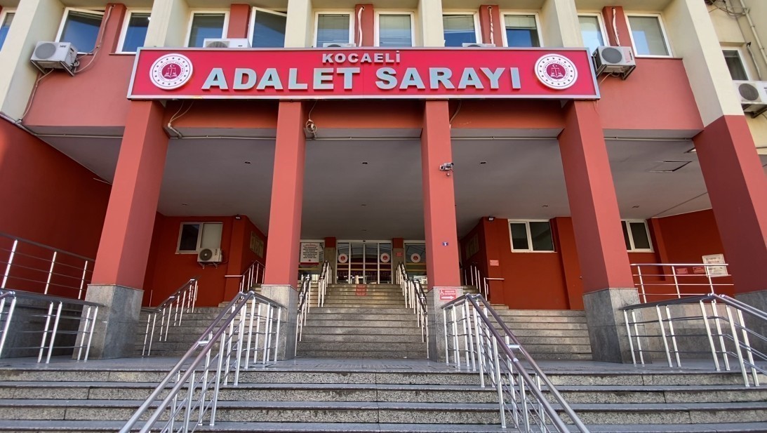 Kocaeli'de eşinin psikolojik rahatsızlığına şifa arayan vatandaşı "Cinler kan istiyor"