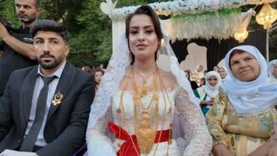Şırnak’ın Beytüşşebap ilçesinde iki gün iki gece süren düğünde çifte,