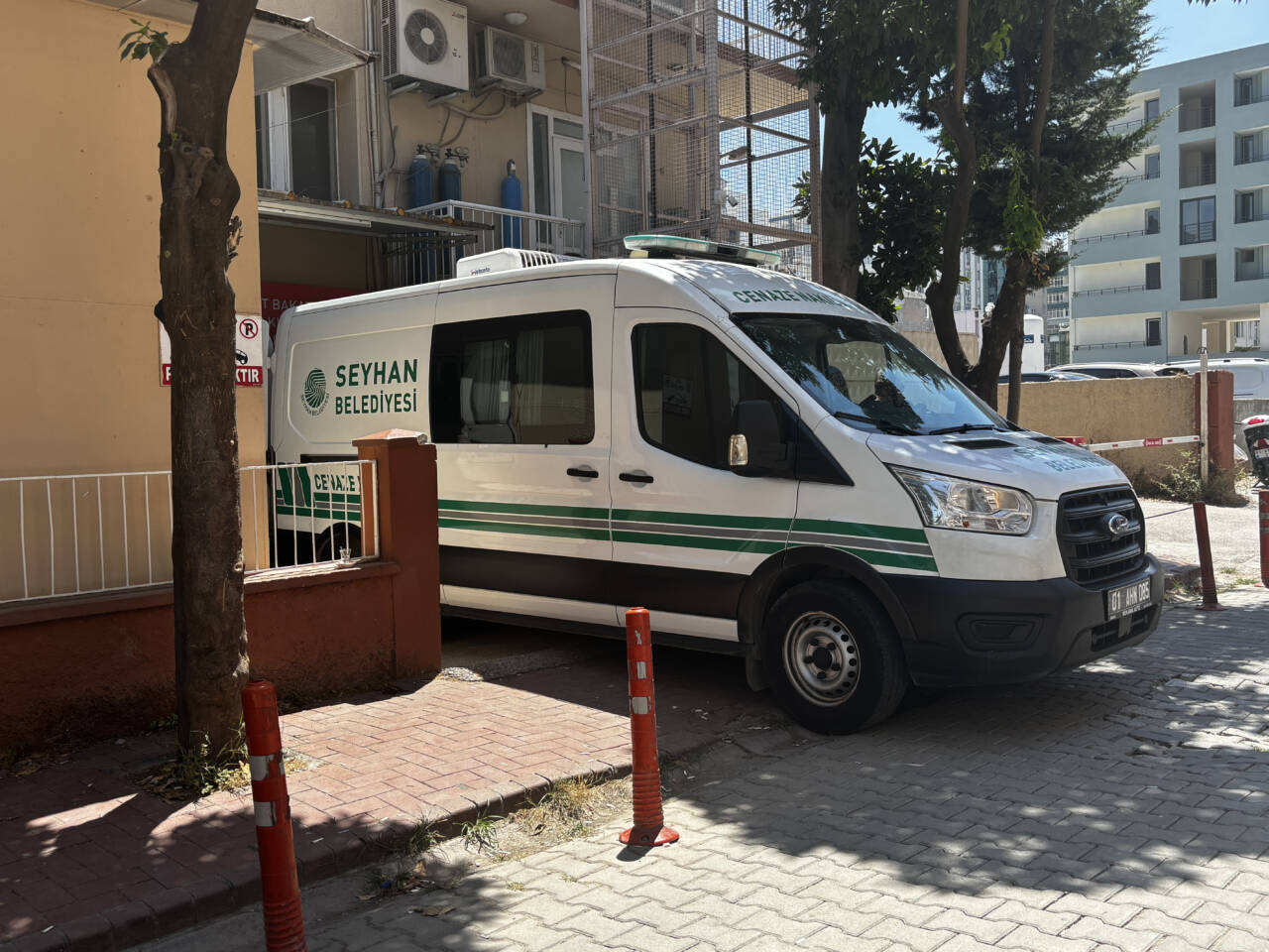 Adana'da sulama kanalına düştüğü öne sürülen 2 kardeş boğularak hayatını