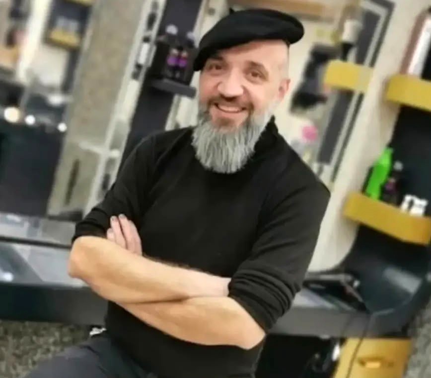 Gaziantep'te kadın kuaförü, gece saatlerinde iş yerinde ölü bulundu. Cenaze,