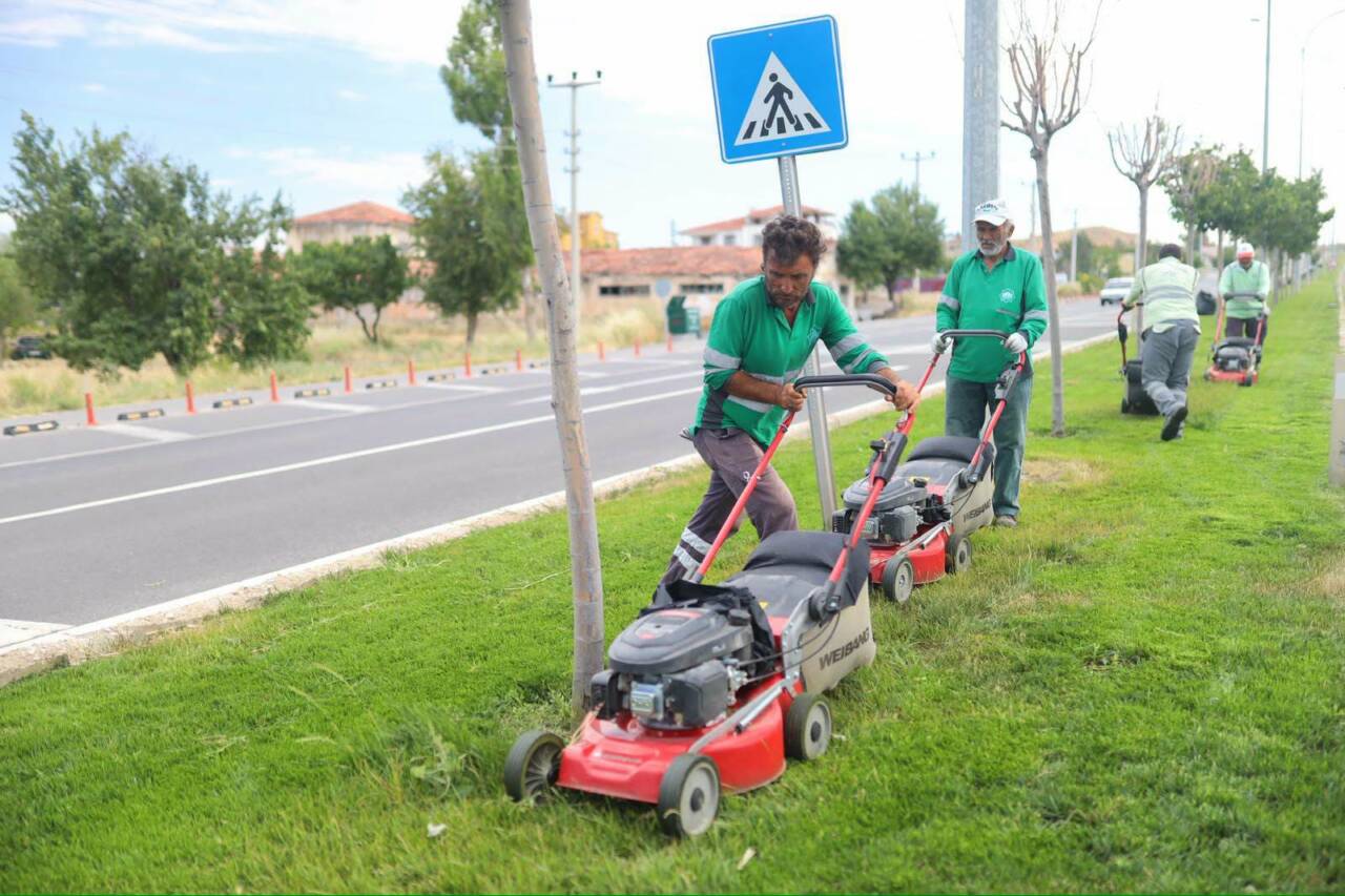 Aksaray Belediyesi, kent estetiğini korumak ve vatandaşlara daha temiz yaşam