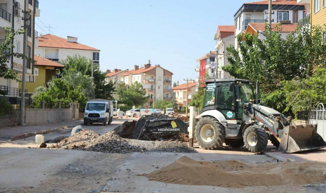 Aksaray Belediyesi’nden Kılıçaslan Mahallesi’nde yağmur suyu hattı yatırımı Aksaray Belediyesi, Kılıçaslan Mahallesi’nde yoğun yağışlarda yaşanabilecek su birikintisi ve