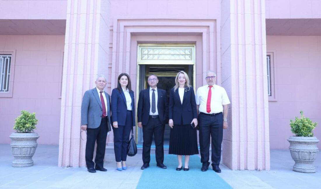 Aksaray Barosu Avukatı Hasan Ali Elibol, Adalet Bakanlığındaki TBB heyetinde yer aldı Aksaray Barosu avukatlarından ve Türkiye Barolar Birliği Arabuluculuk ve Uzlaştırma