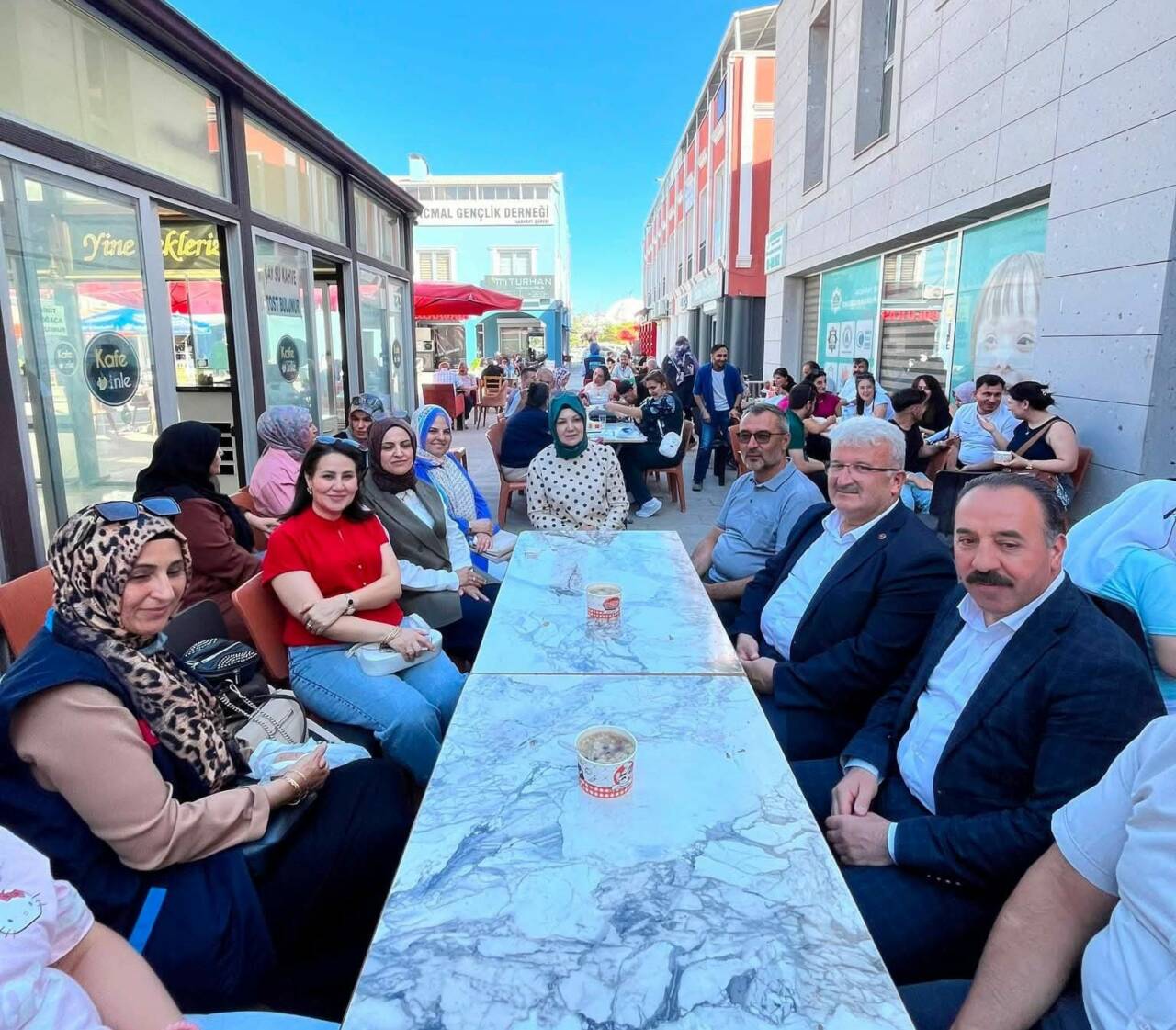 Aksaray'da faaliyet gösteren engelli ve sosyal dayanışma alanındaki sivil toplum