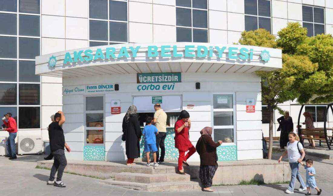 Aksaray Belediyesi hastane çorba evinde ikramlarını sürdürüyor Aksaray Belediyesi, sosyal belediyecilik anlayışı kapsamında Eğitim ve Araştırma Hastanesi'nde
