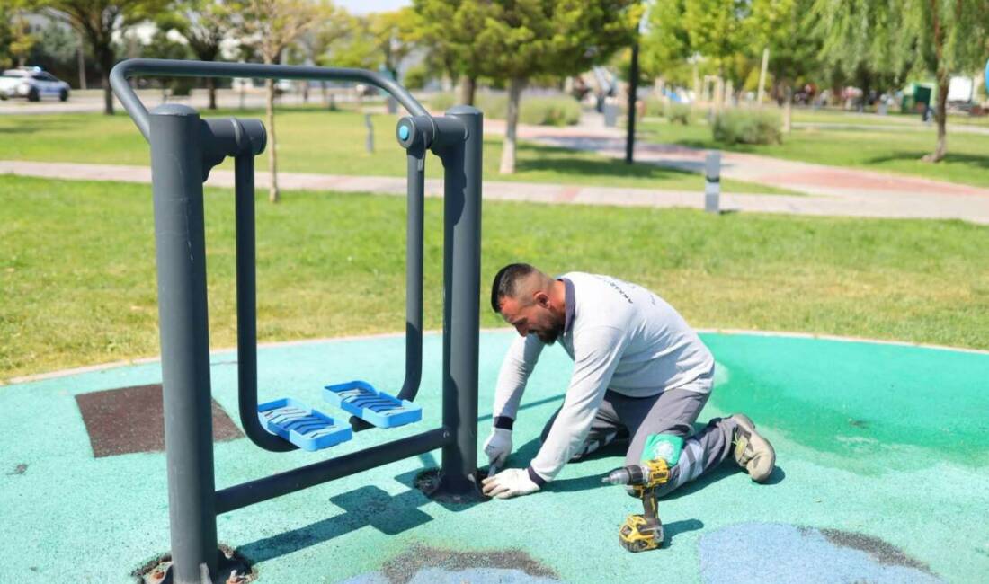 Fatih Millet Bahçesi’nde spor ve oyun alanları bakımdan geçiyor Aksaray Belediyesi, Fatih Millet Bahçesi’ndeki spor ve oyun alanlarının daha