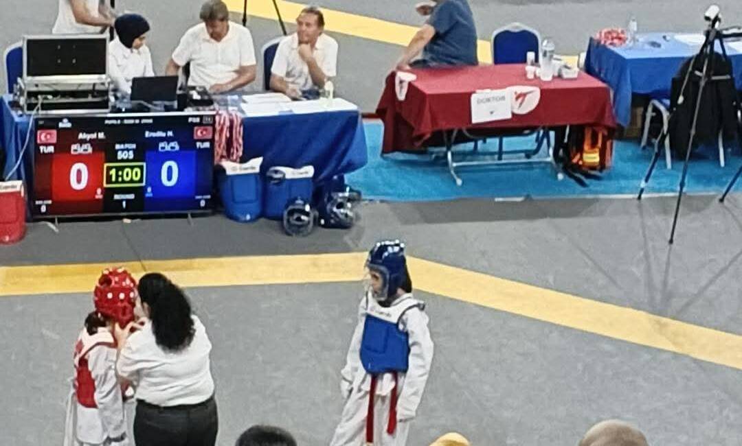 Ortaköy’ün Minik Taekwondocuları Türkiye Şampiyonası’nda Gelecek İçin Umut Verdi Isparta'da düzenlenen Minikler Türkiye Taekwondo Şampiyonası Batı Grubu Müsabakaları'nda Ortaköy'ü