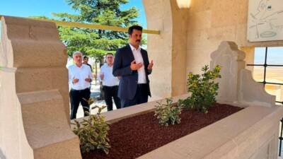 Ortaköy Kaymakamı Mehmet Bek, Sarıkaraman Köyü sınırlarında bulunan Yunus Emre