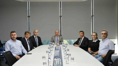 Aksaray Valisi Murat Duru, Aksaray Organize Sanayi Bölgesi'nde faaliyet gösteren
