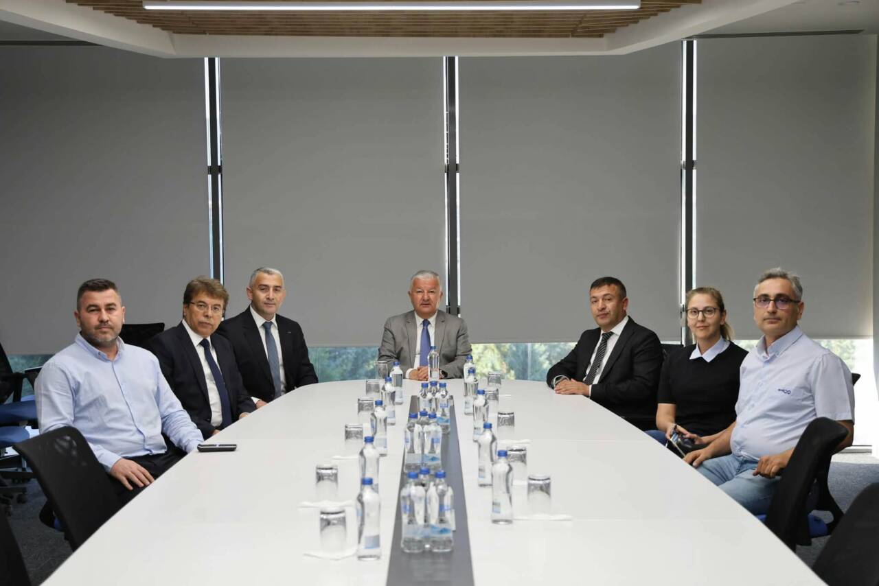 Aksaray Valisi Murat Duru, Aksaray Organize Sanayi Bölgesi'nde faaliyet gösteren