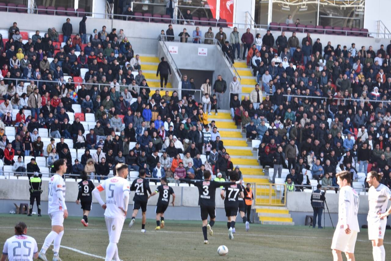 68 Aksarayspor, TFF 2. Lig Beyaz Grup’ta sezona Somaspor deplasmanında