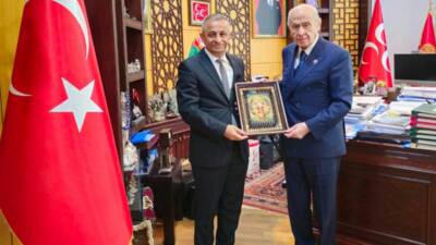 Girişimcilik ve Türk dünyasına yönelik çalışmalarıyla tanınan Prof. Dr. Himmet