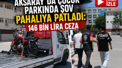 Aksaray’da çocuk oyun alanında motosikletlerle akrobatik hareket yapan iki sürücü