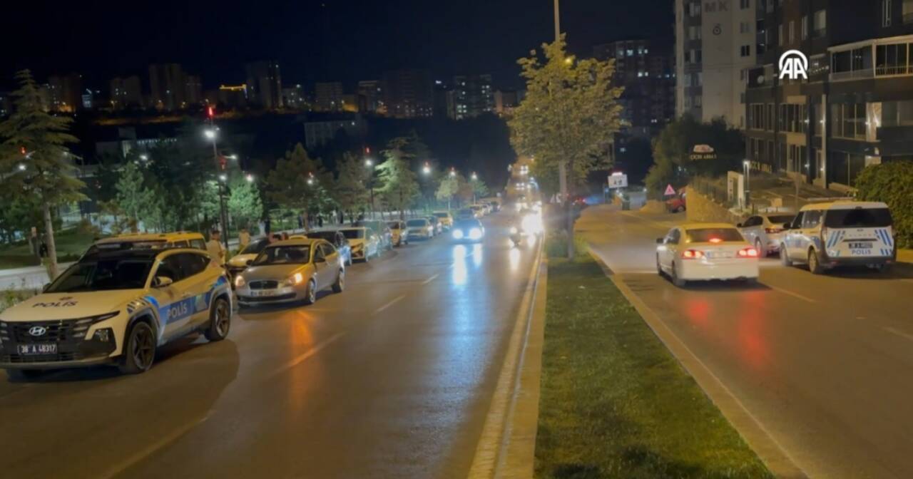 Kayseri'nin merkez Talas ilçesinde iki grup arasında çıkan bıçaklı kavgada