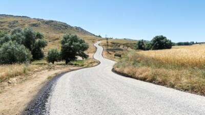 Aksaray İl Özel İdaresi'nin yürüttüğü yol yapım programı kapsamında, Merkez