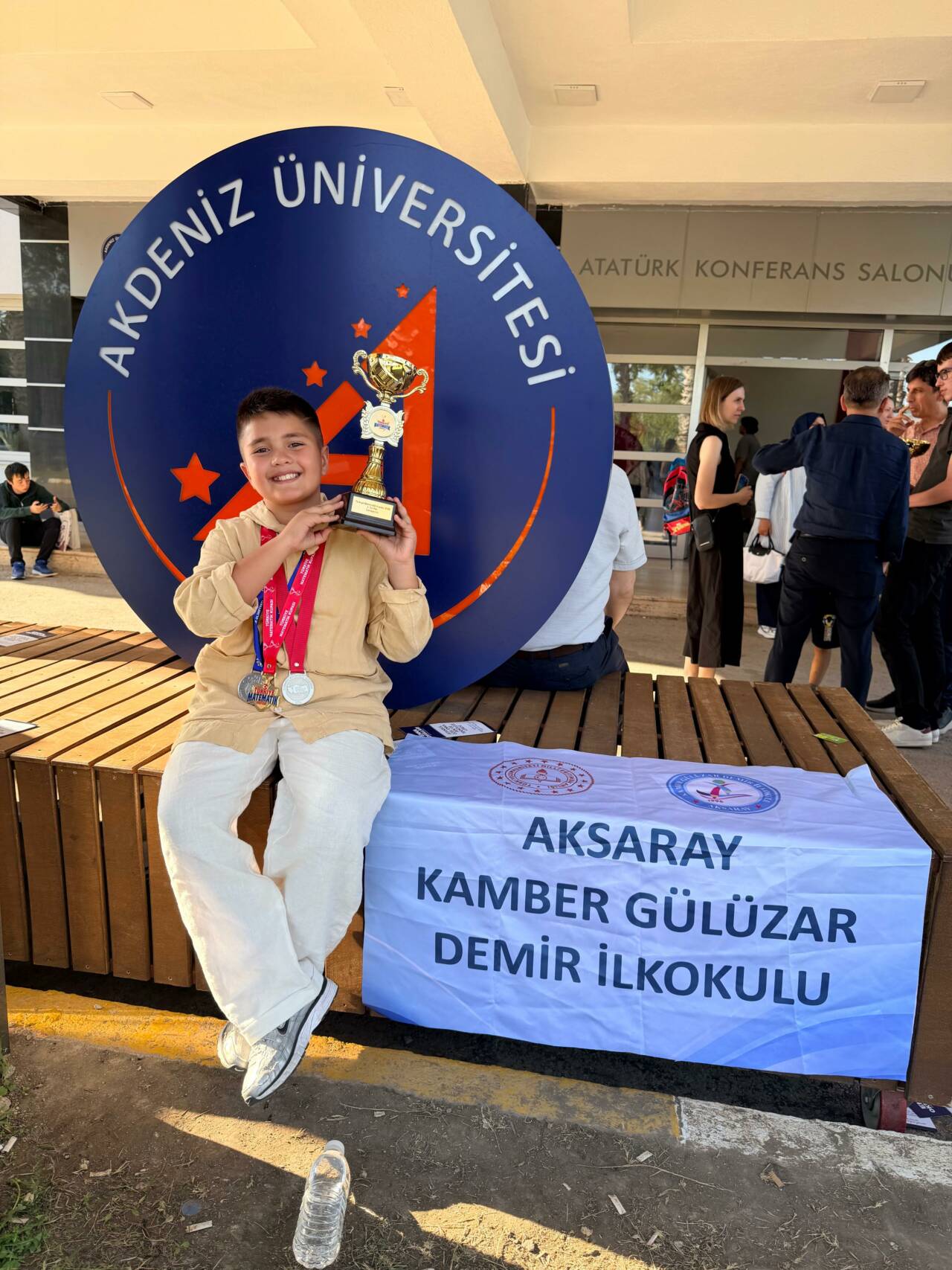 Aksaraylı ilkokul öğrencisi Sertuğ Yasir Yeğen, matematik alanındaki üstün başarısıyla
