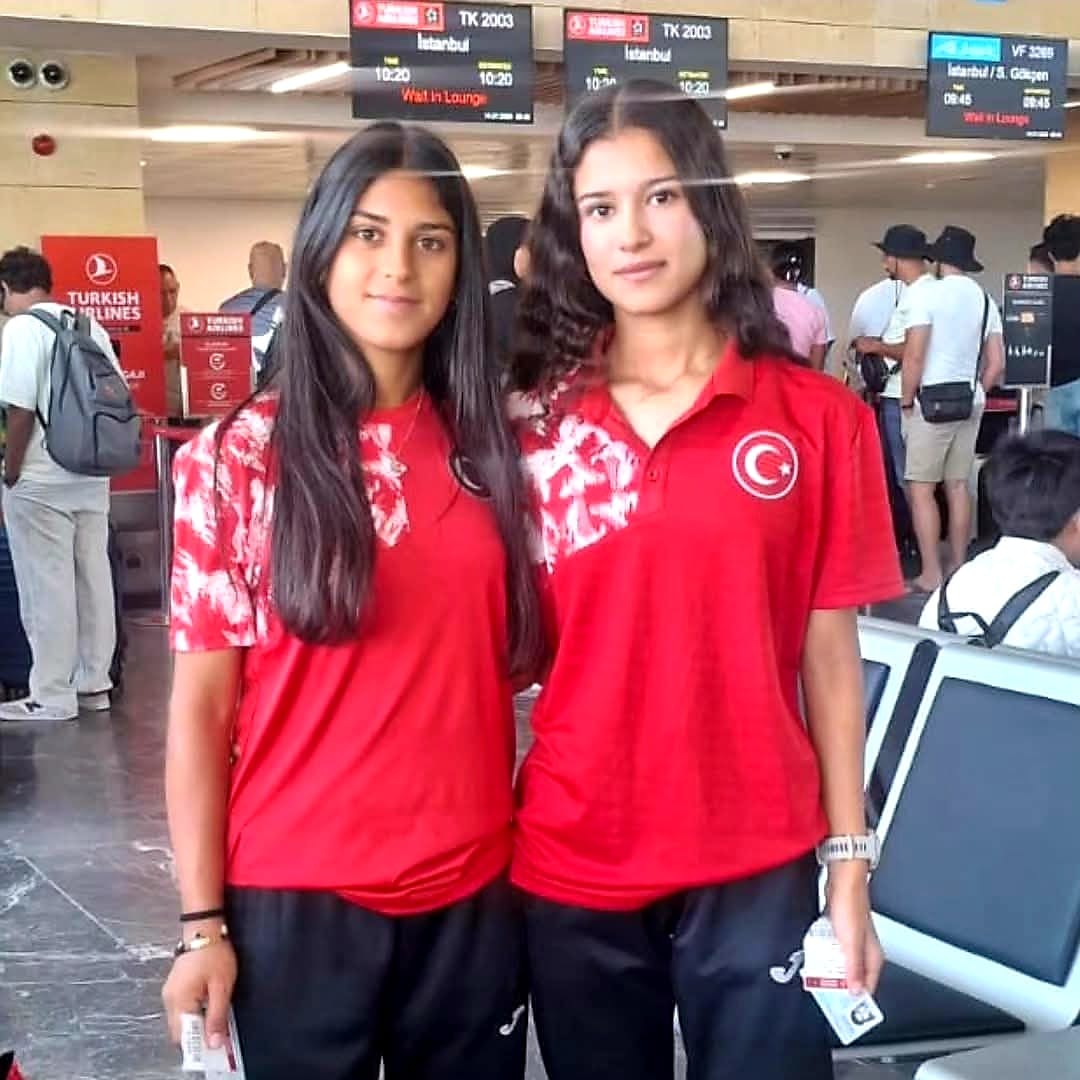 Güler Tekbaş ve Zehra Kürklü, U18 Avrupa Atletizm Şampiyonası'nda Türkiye'yi