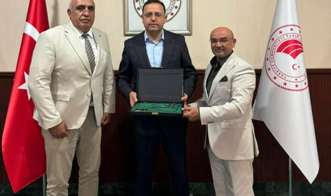 Aksaraylı İş İnsanı Ümmet Gökbulut’tan Bakan Yardımcısı Gizligider’e ziyaret! Aksaraylı iş insanı Ümmet Gökbulut, Gençlik ve Spor İl Müdür