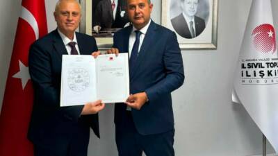 Aksaraylı avukat Hasan Oğuz Altınkaynak, Cumhurbaşkanı Recep Tayyip Erdoğan’ın imzasıyla