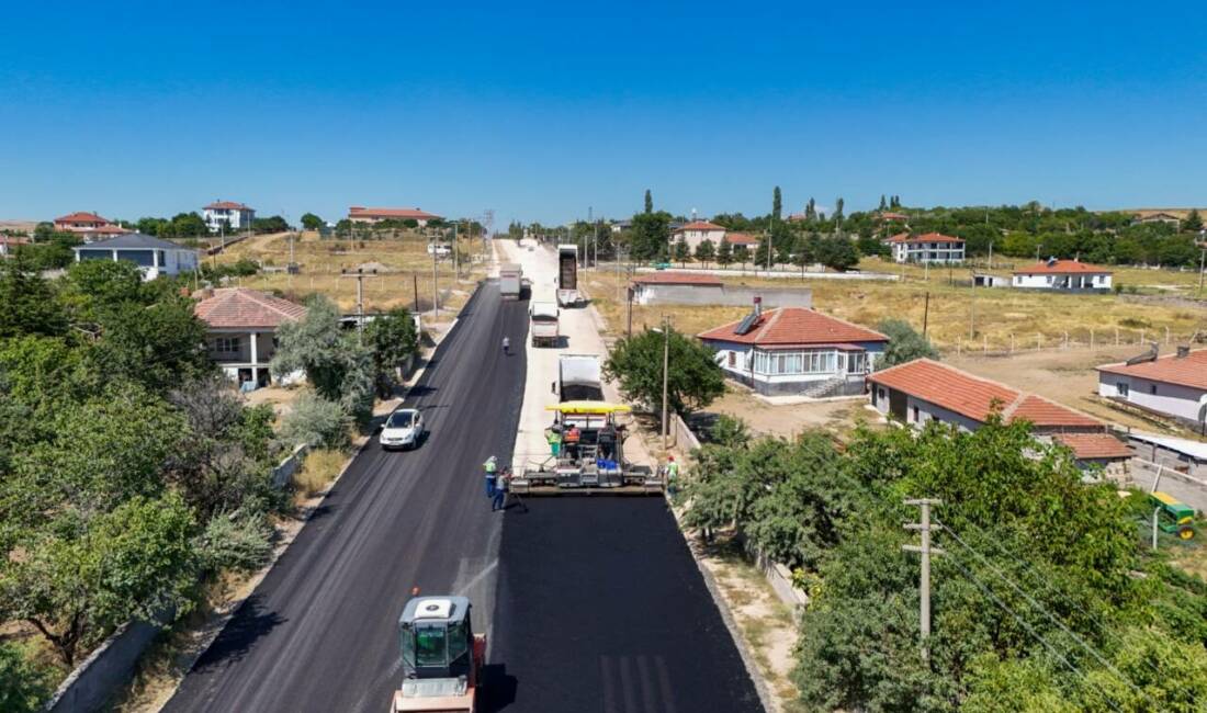Aksaray’da Camili Yolunda BSK Asfalt Çalışmaları başladı Aksaray İl Özel İdaresi, 2026 Yılı Yatırım Programı kapsamında Ağaçören