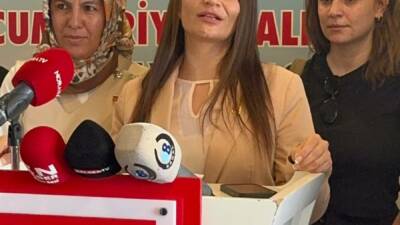 İl Başkanı Bülbül, Parti örgütüne de seslenen Bülbül, konuşmasını şu