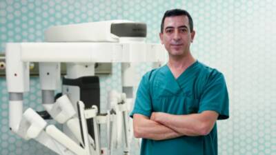 Medipol Acıbadem Bölge Hastanesi Üroloji Uzmanı Prof. Dr. Ramazan Gökhan