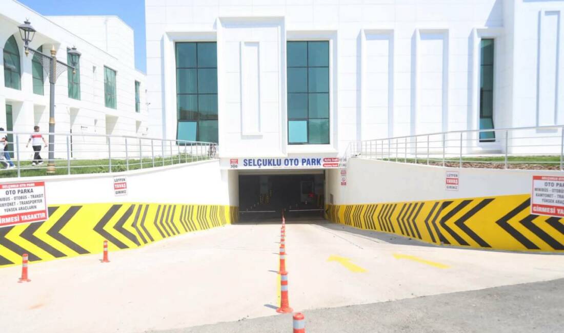 Aksaray’da Selçuklu Kapalı otoparkı hizmete açıldı Aksaray Belediyesi tarafından Selçuklu Külliyesi'nin altında inşa edilen Selçuklu Kapalı