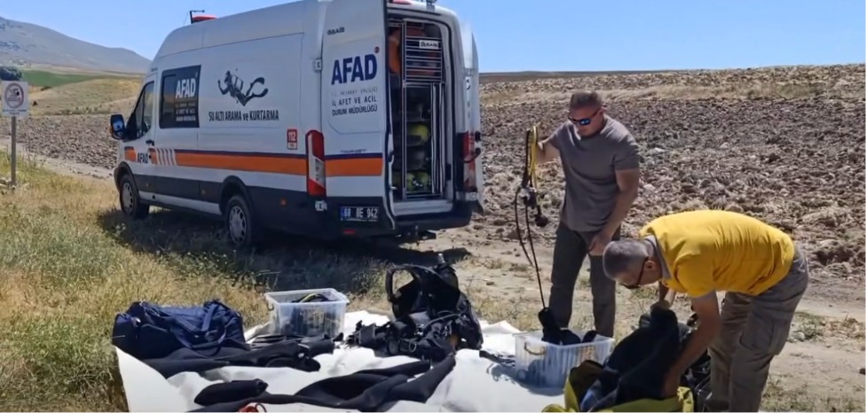 Aksaray AFAD su altı ekibi göreve hazırlığını sürdürüyor Aksaray AFAD Su Altı ve Su Üstü Arama Kurtarma Ekibi,