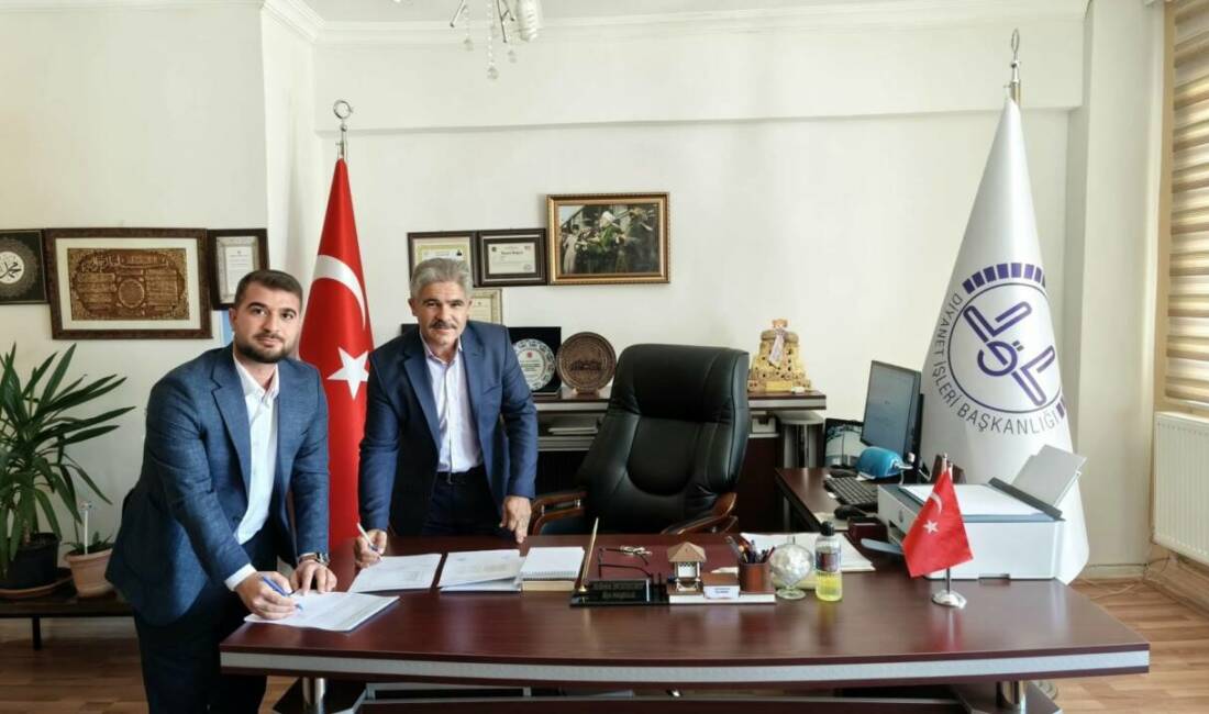 Ağaçören İlçe Müftülüğünde görev devir teslimi gerçekleştirildi Ağaçören İlçe Müftüsü Adem Bozkurt’un Niğde’nin Altunhisar ilçesine atanmasının ardından