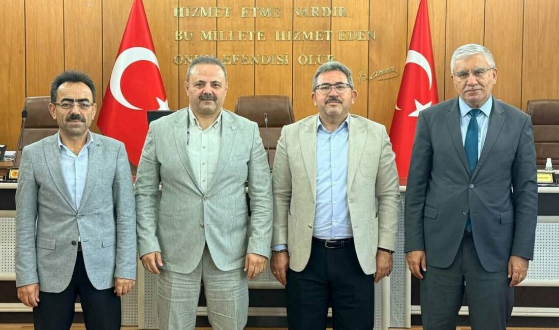 ASÜ Yönetiminden İl Genel Meclisi Başkanı Latif Ağır’a Ziyaret Aksaray Üniversitesi Rektörü Prof. Dr. Alpay Arıbaş ve üniversite yönetimi,