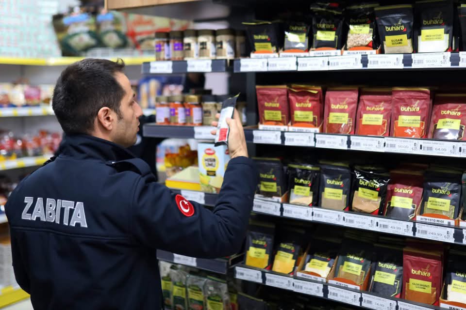 Aksaray Belediyesi Zabıta ekipleri, kent