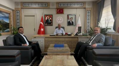 Ağaçören Kaymakamı Metin Korkmaz ile Ağaçören Belediye Başkanı Kemal Salman,