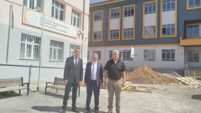 Aksaray İl Millî Eğitim Müdürü Yusuf Uzantı, yapımı devam eden