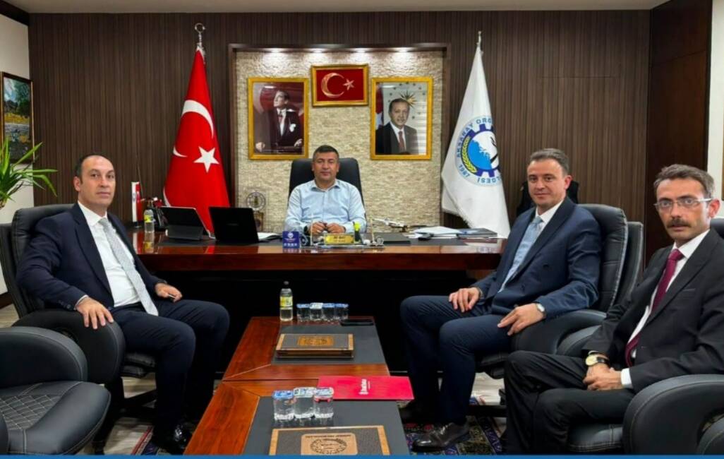 Ziraat Bankası Kırşehir Bölge Başkanı Mehmet Sözen başkanlığındaki heyet, Aksaray