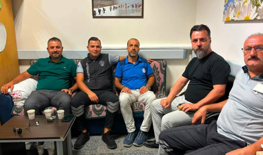 Öz Sağlık-İş Aksaray teşkilatı sahada üyeleriyle buluştu Öz Sağlık-İş Sendikası Aksaray Şubesi, Başkan Nizamettin Karabaş ve sendika