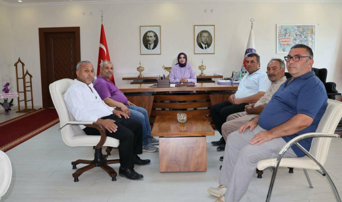 Sarıyahşi’nde mahalle muhtarlarından Kaymakam Arıkan’a ziyaret Sarıyahşi'nde görev yapan beş mahalle muhtarı, Kaymakam Şeyma Nur Arıkan'ı