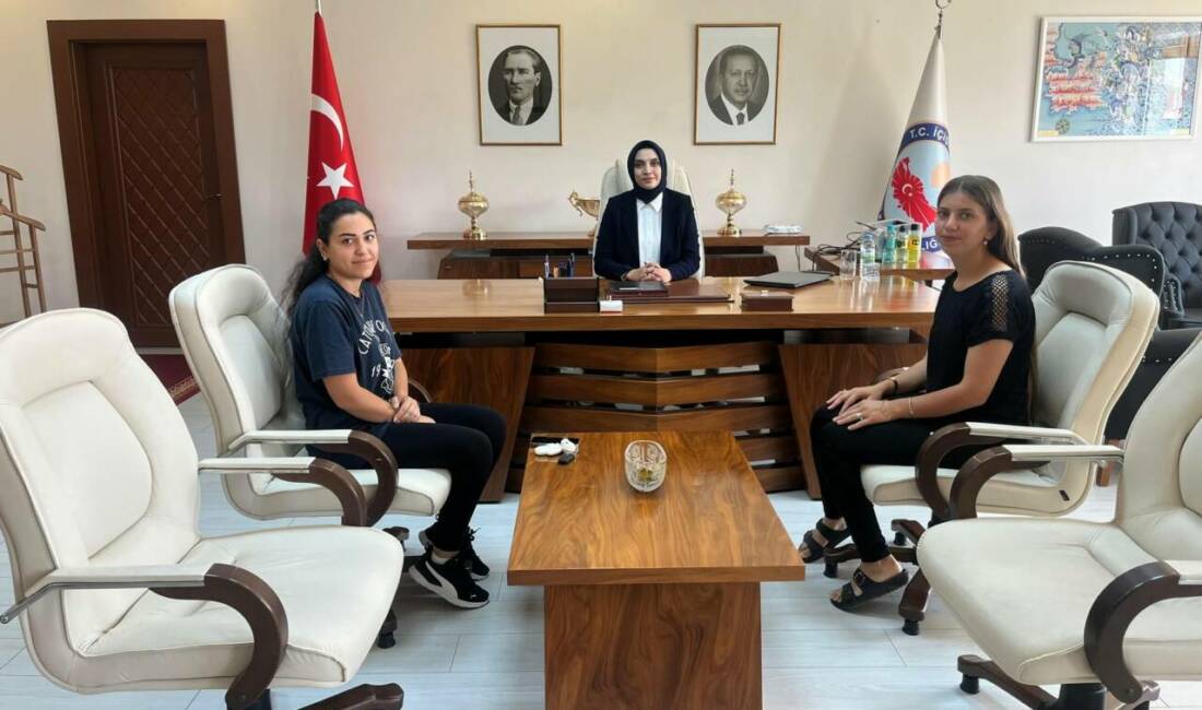 Sarıyahşi’nde kadın kooperatifine destek toplantısı Sarıyahşi Kaymakamı Şeyma Nur Arıkan, kadın kooperatifi temsilcileriyle bir araya