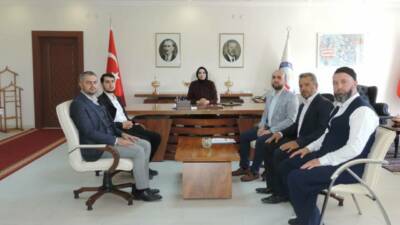 Sarıyahşi İlçe Müftüsü Ahmet Tevfik Sağlam ve beraberindeki heyet, Sarıyahşi