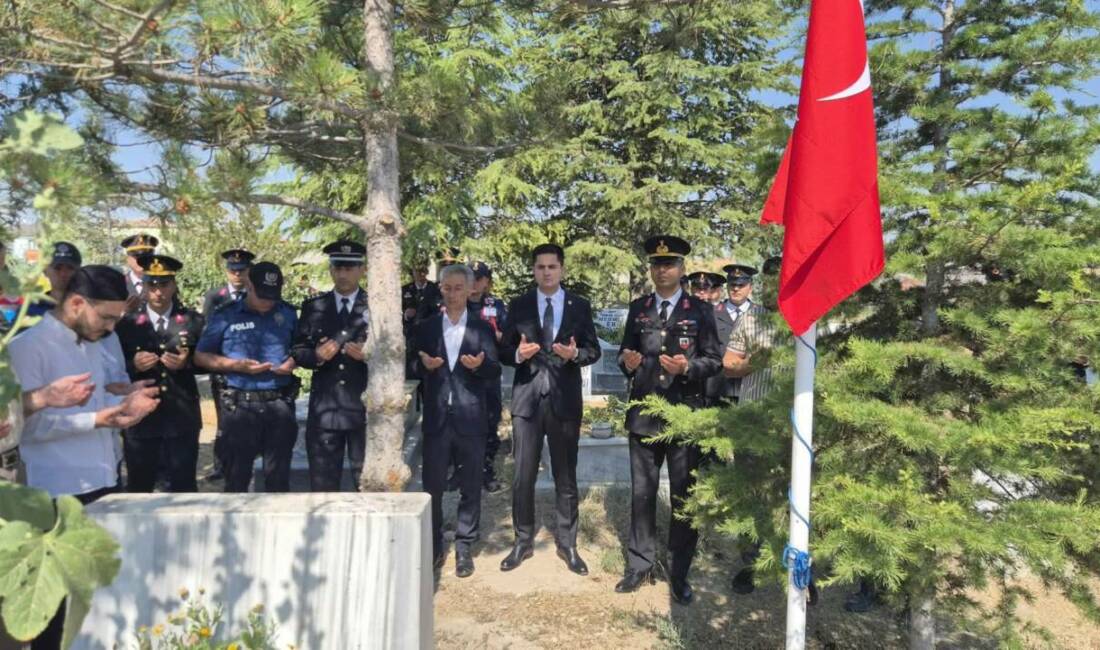 Eskil’de şehitler dualarla anıldı 15 Temmuz Demokrasi ve Millî Birlik Günü dolayısıyla Eskil’de düzenlenen