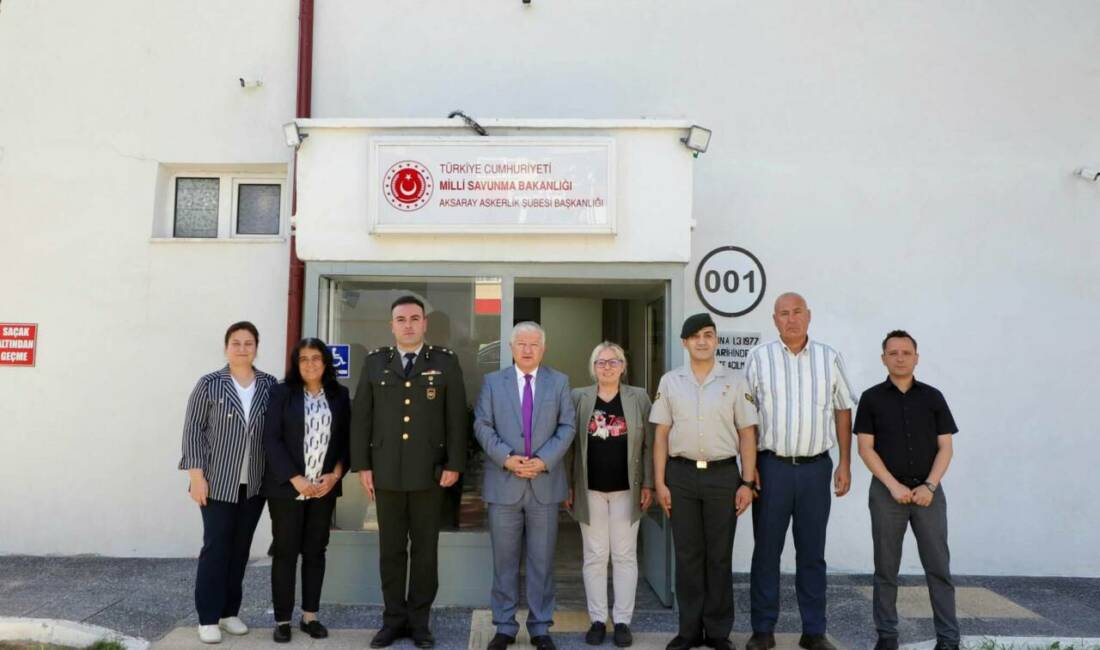 Aksaray Valisi Murat Duru, Aksaray Askerlik Şubesi’ni ziyaret ederek yürütülen