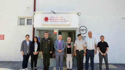 Aksaray Valisi Murat Duru, Aksaray Askerlik Şubesi’ni ziyaret ederek yürütülen