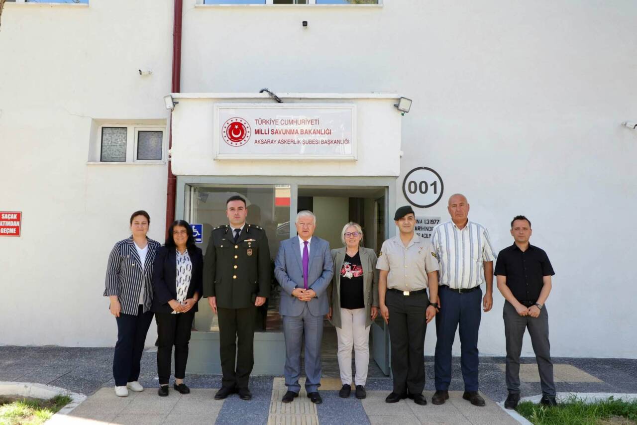 Aksaray Valisi Murat Duru, Aksaray Askerlik Şubesi’ni ziyaret ederek yürütülen