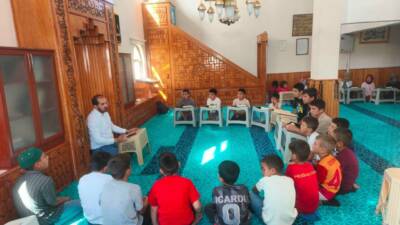 Sultanhanı İlçe Müftüsü Selman Çiloğlu, Kırkoba Camii ile Cumhuriyet Mahallesi